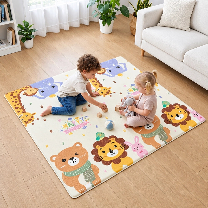 Bébé jouant sur le tapis d'éveil Gentle Tots